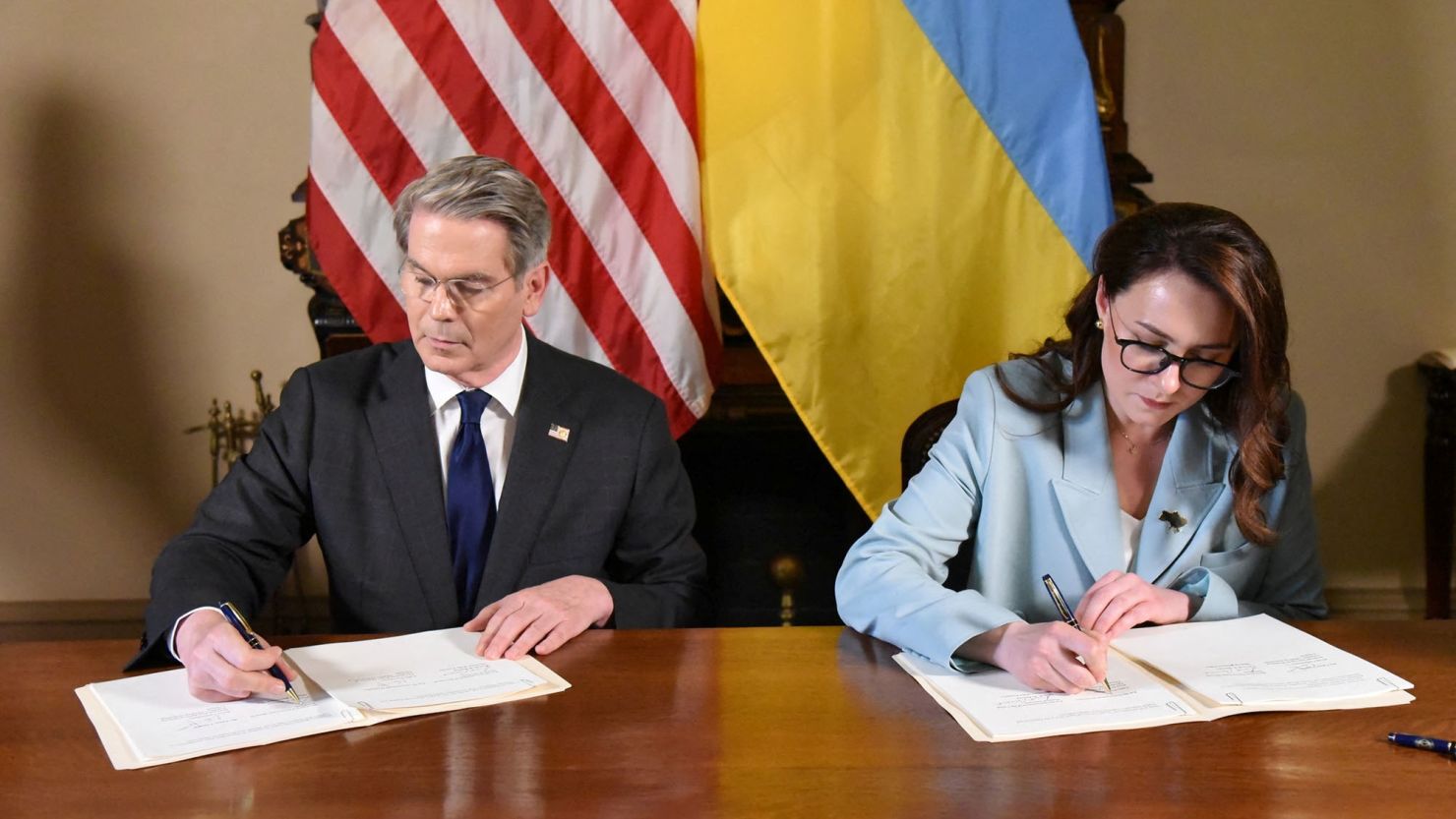 US and Ukraine sign minerals deal that solidifies investment in Kyiv’s defense against Russia
